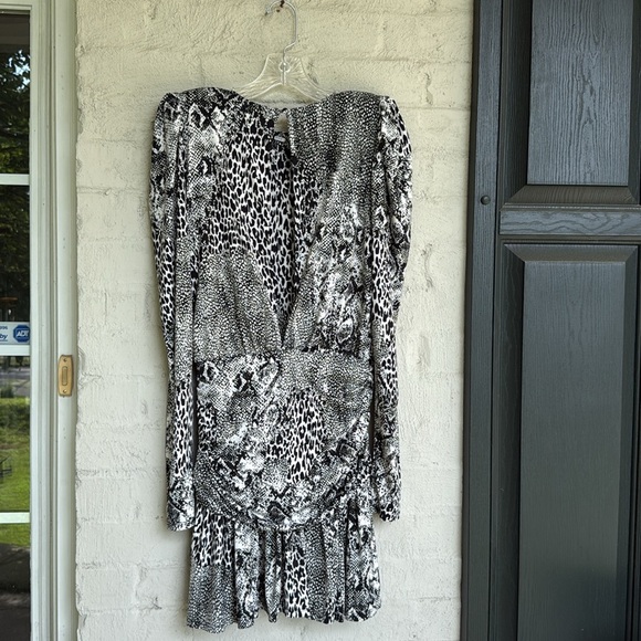 AFRM Bette Long Sleeve Mini Dress Black/White Animal Print Size Small - Picture 8 of 13